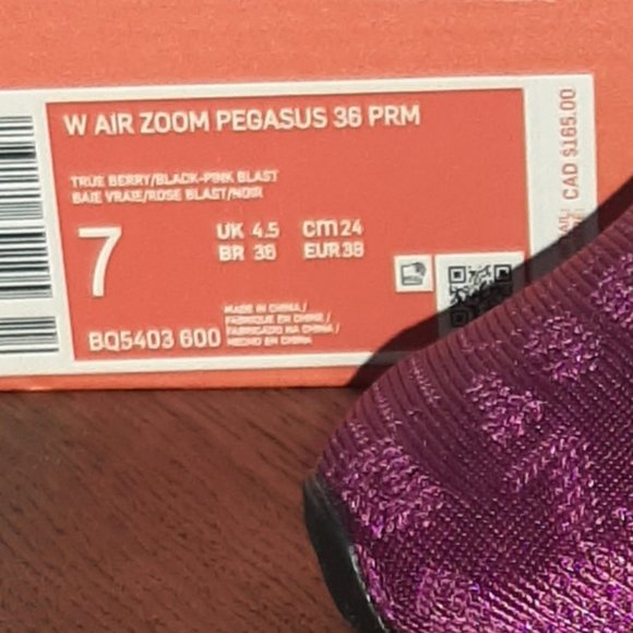 Brand New NIKE AIR ZOOM PEGASUS - Picture 4 of 4